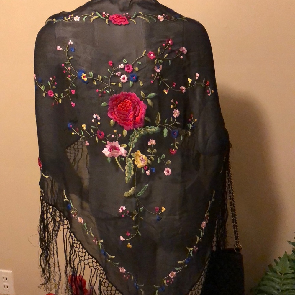 Scarf - Picture 4 of 5